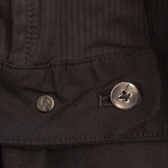 Lululemon mens golf shorts sz 40  4 pockets black Casual. Excellent! - Picture 4 of 9